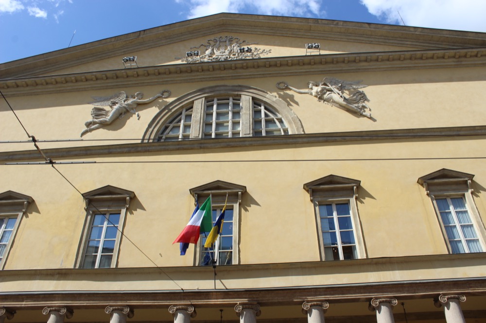 Fachada do Teatro Regio, em Parma